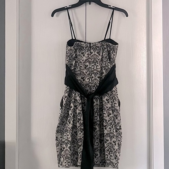 Black and Silver Sheath Dress with Pockets - Picture 2 of 4